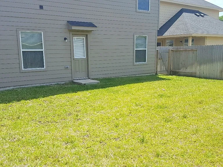 2407 Tomica Ct — Photo 5