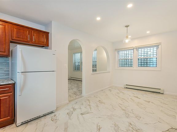 4th image of 312 Duncan Ave #2