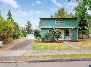 408 Norway St, Silverton, OR 97381