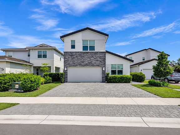 2nd image of 4206 Rosa Drive