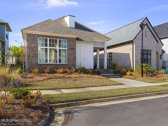 2nd image of 106 Water St