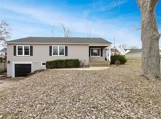 1117 Tompkins St, Saint Charles, MO 63301