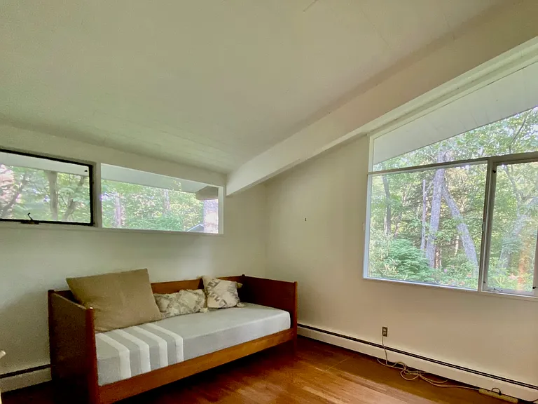 Dolan Dr — Photo 18