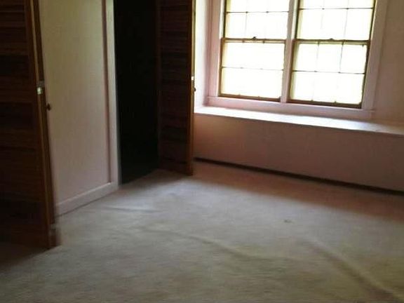 5th image of 645 Wells Dr