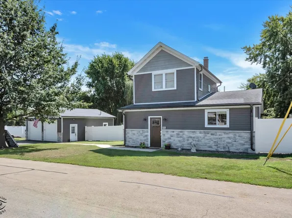 225 E Church St, Sheridan, IL 60551