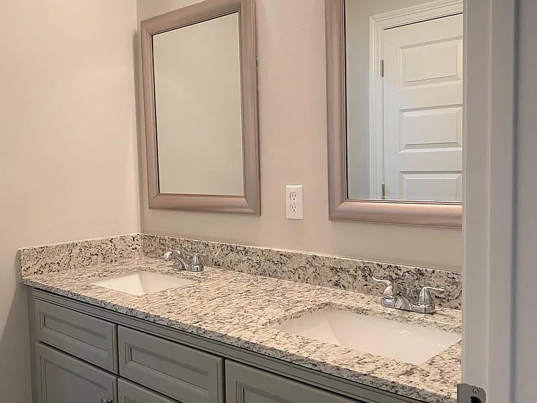 Double vanity, upstairs bath