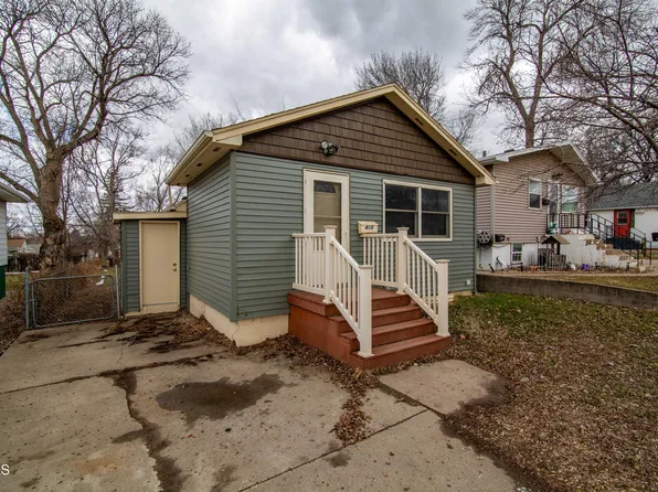 410 N 22nd St, Bismarck, ND 58501