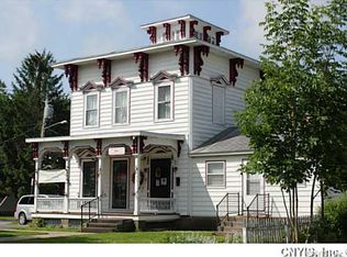 38 Broad St, Hamilton, NY 13346
