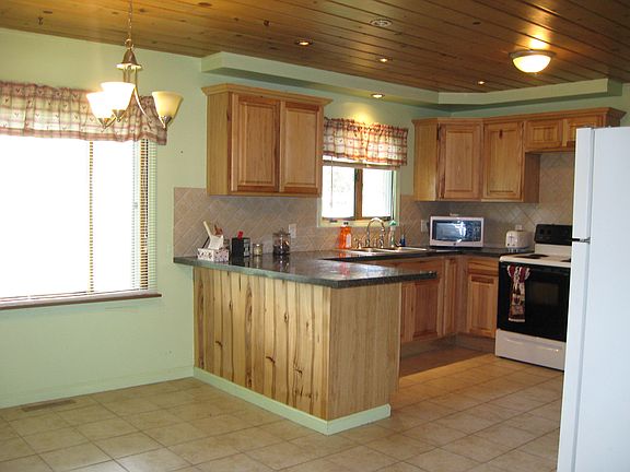 2nd image of 3020 Shillair Dr