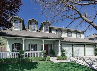 2483 Buckingham Way, Clovis, CA