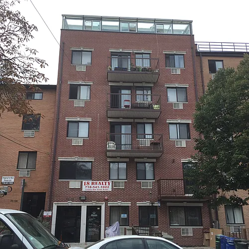 7552 113th St Photo 1