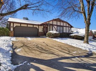 970 University Dr, Edwardsville, IL