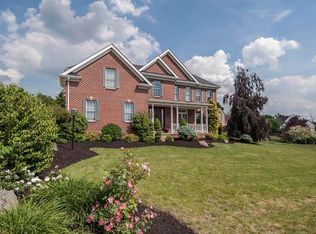 6227 Antler Hill Dr, Trafford, PA 15085