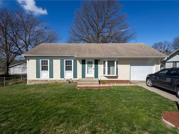 2606 Cardinal Ln, Saint Joseph, MO 64503