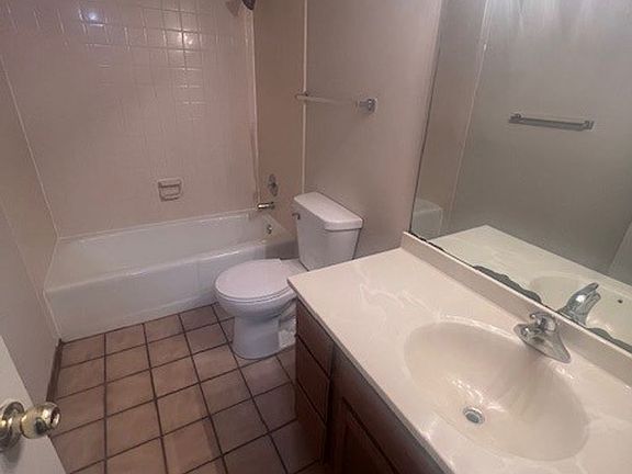 3rd image of 4928 Walker Ave #4