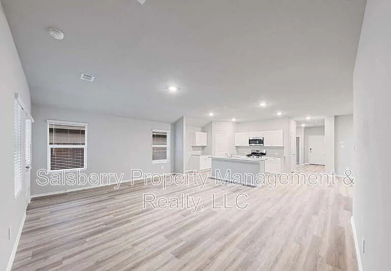 316 Smith Rd — Photo 3