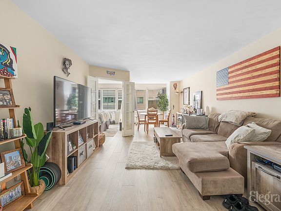 3rd image of 155 E 34th St APT 7L