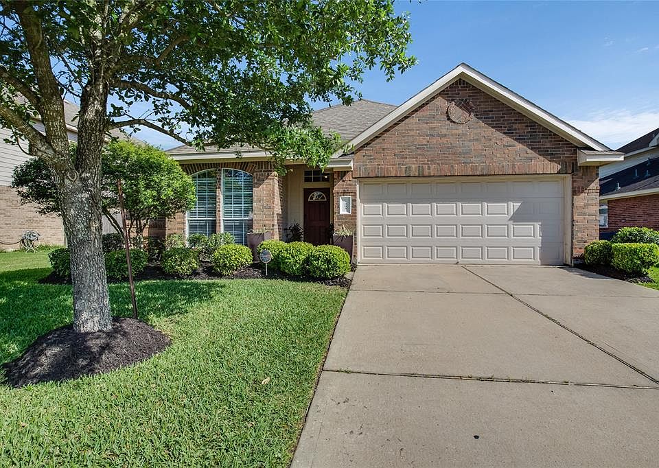 1st image of 6003 Village Grove Dr