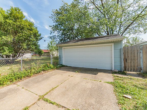 4th image of 502 Ironwood Ct