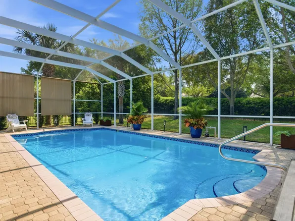 1020 W Rollingwood Ct, Hernando, FL 34442