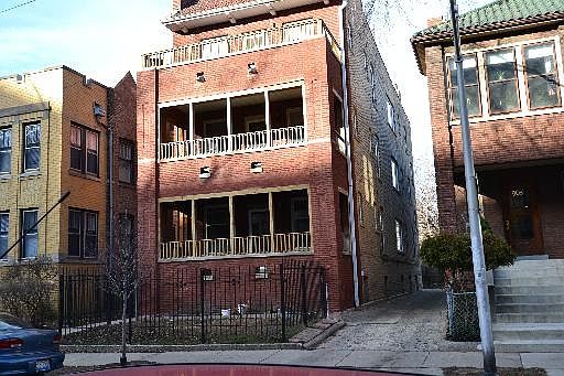 1st image of 910 E Gunnison St
