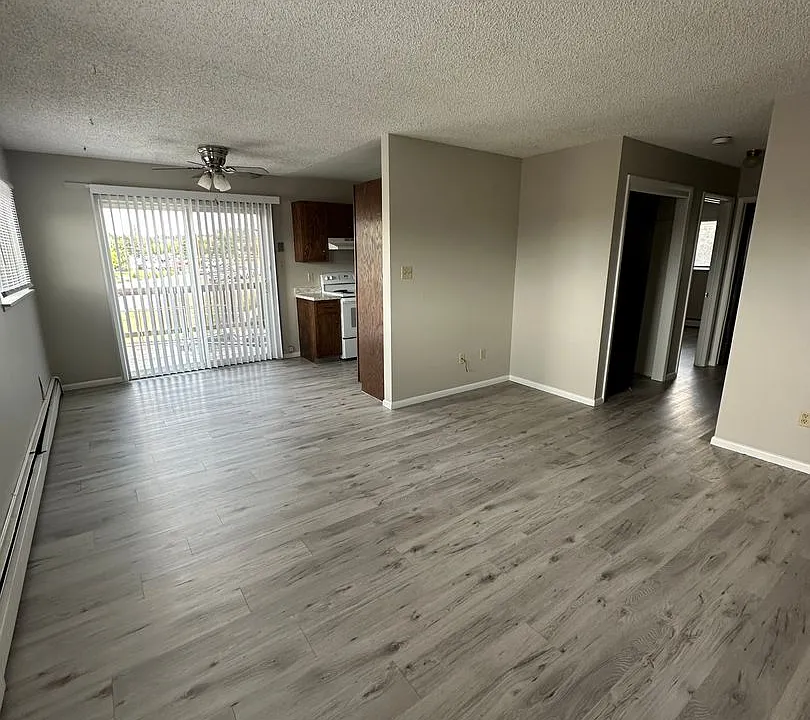 4417 Parkview Dr