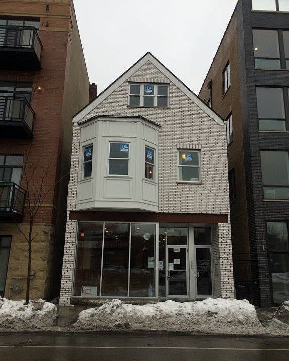 1st image of 4054 N Lincoln Ave #3