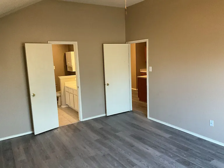 1001 Stockton Dr — Photo 11