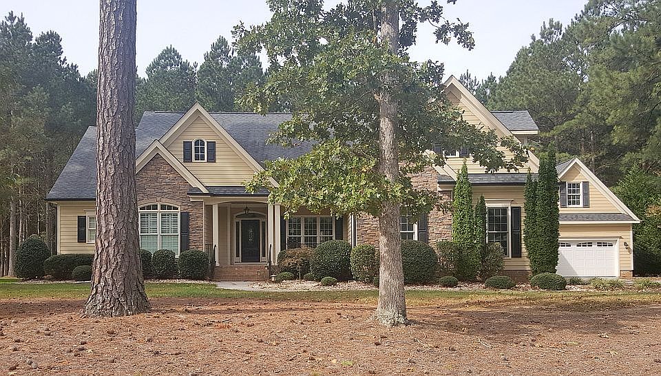1st image of 105 Princeton Manor Dr