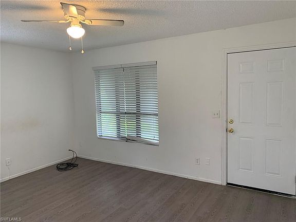 5th image of 23210 Avenue B