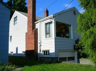 5041 36th Ave NE, Seattle, WA 98105