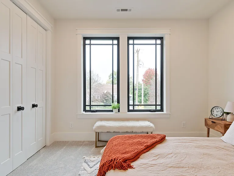 1240 Kenmore Pl — Photo 63