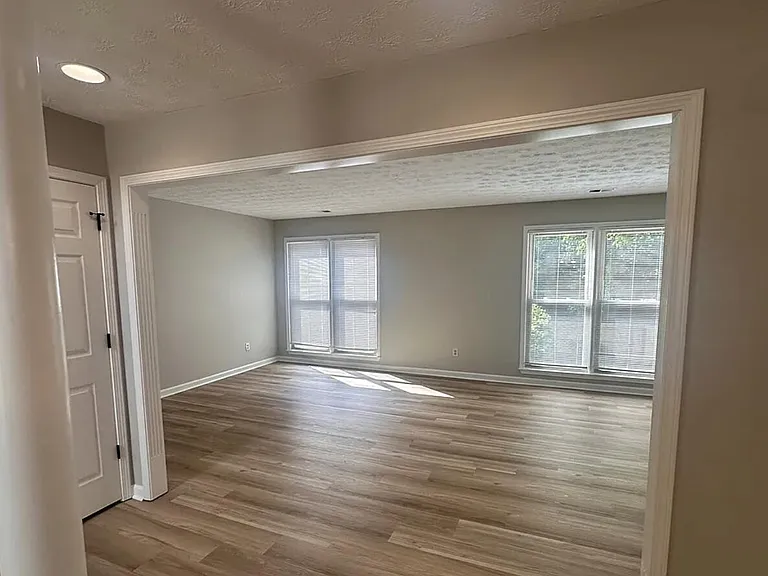 672 Millpond Rd — Photo 6