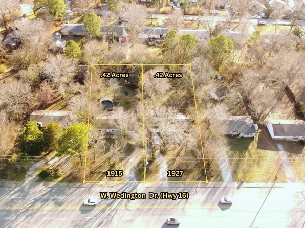 1915 & 1927 W Wedington Dr, Fayetteville, AR 72701