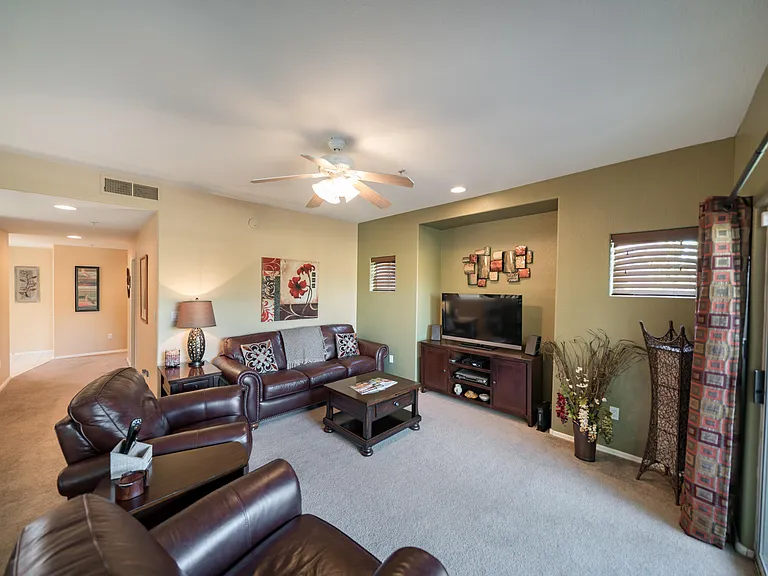 7401 W Arrowhead Clubhouse Dr #2013 — Photo 17