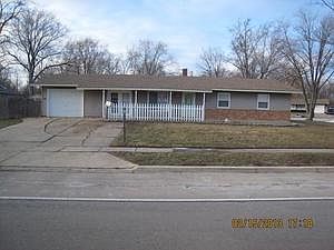 1st image of 912 S Park Blvd
