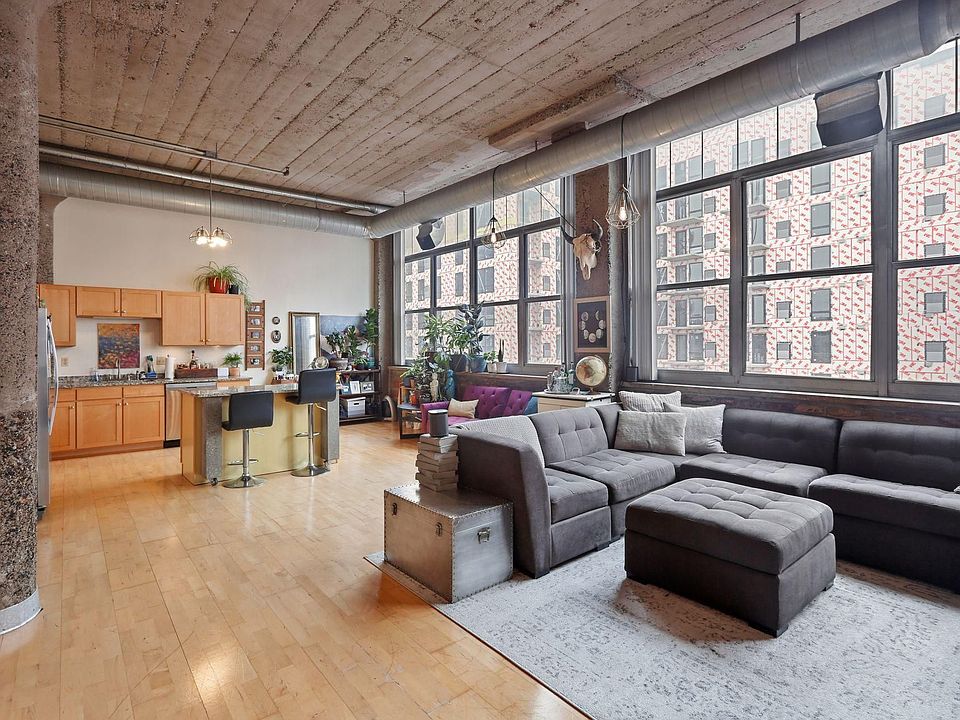 1st image of 521 7th St S #510