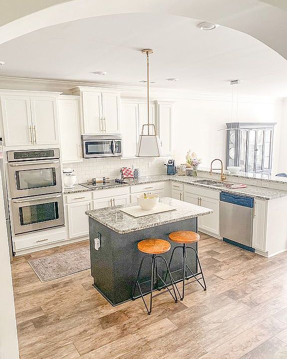 1st image of 4957 Saint Ives Dr