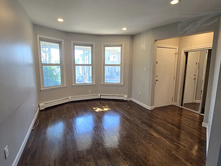 229 Brighton Ave #1 — Photo 2
