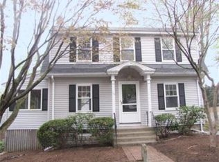 16 Hill Top Rd, Wellesley, MA 02482