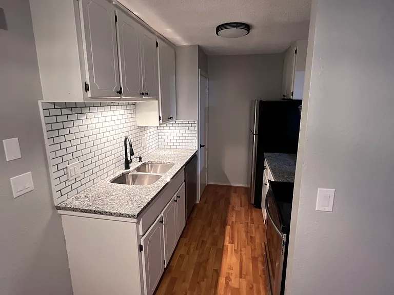 1200 N Cedar Ave #405 — Photo 10