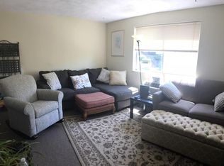 9 Dunns Hill Rd APT 4, Quincy, MA 02169