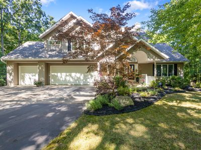 254 Spruceview Dr, Plainwell, MI, 49080