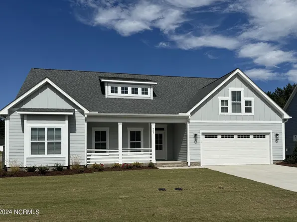 905 Hunter Grace Drive, Winterville, NC 28590