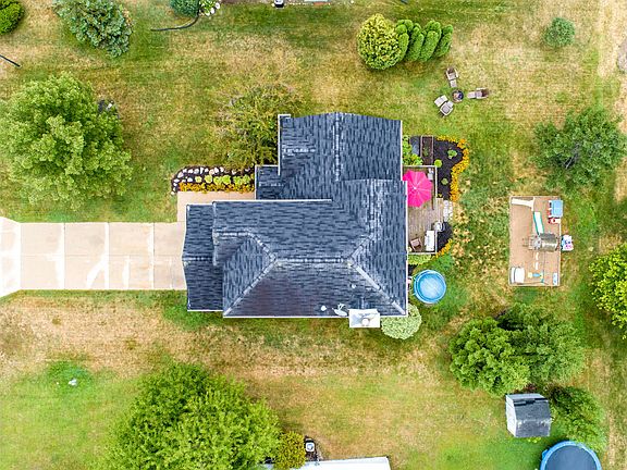 5th image of 10834 Thornberry Way