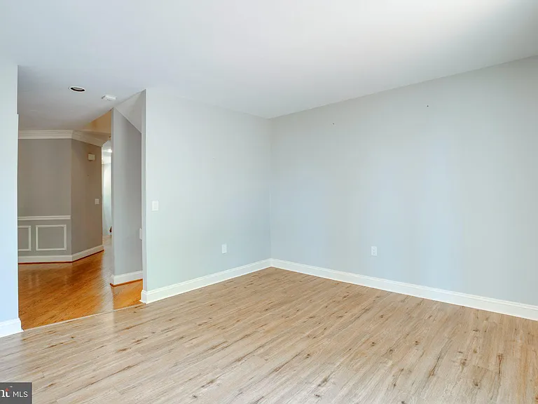 2914 Oakton Crest Pl — Photo 29
