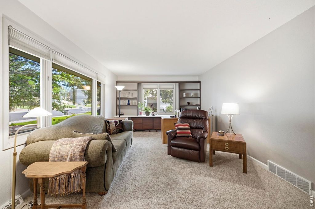 3114 Antero Dr
