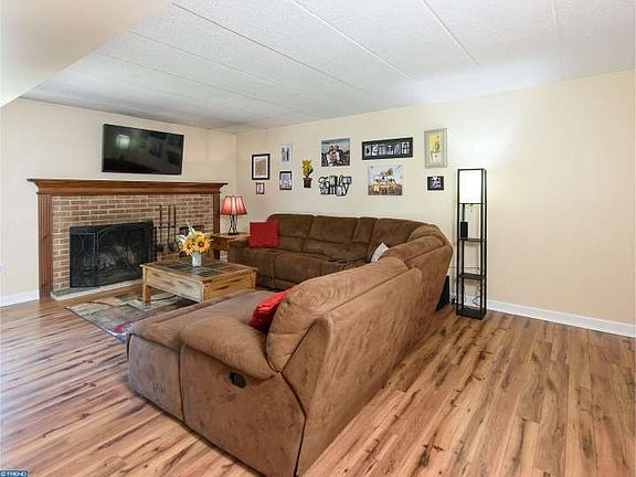 5th image of 124 Harvest Ln