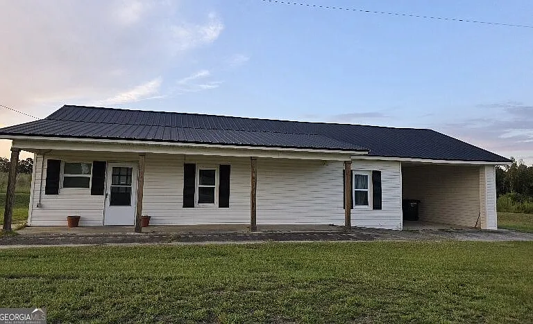 451 Mosley Rd — Photo 1