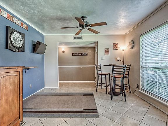 3rd image of 5108 Avery Ln